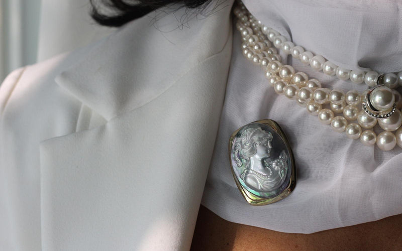 Vintage Lady Queen Brooch Pin