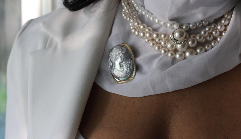 Vintage Lady Queen Brooch Pin